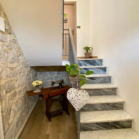 Bed & Breakfast La Casa Di Nonna Tella Lenola