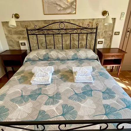 La Casa Di Nonna Tella Lenola