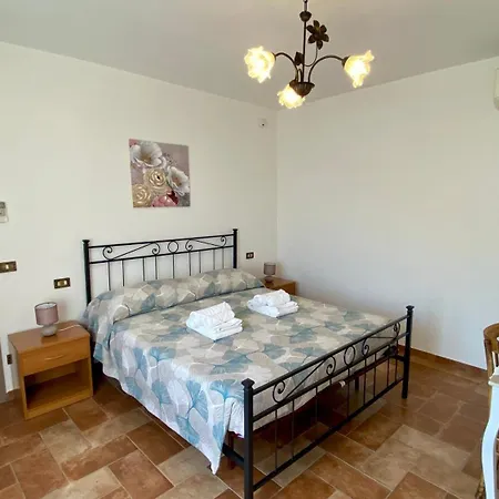 Couette-café La Casa Di Nonna Tella 3*